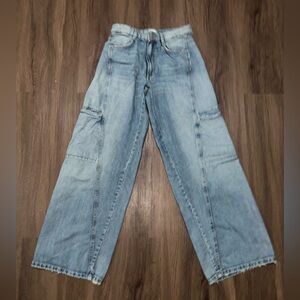 Zara Women’s Jean Size 6 Amazing Condition